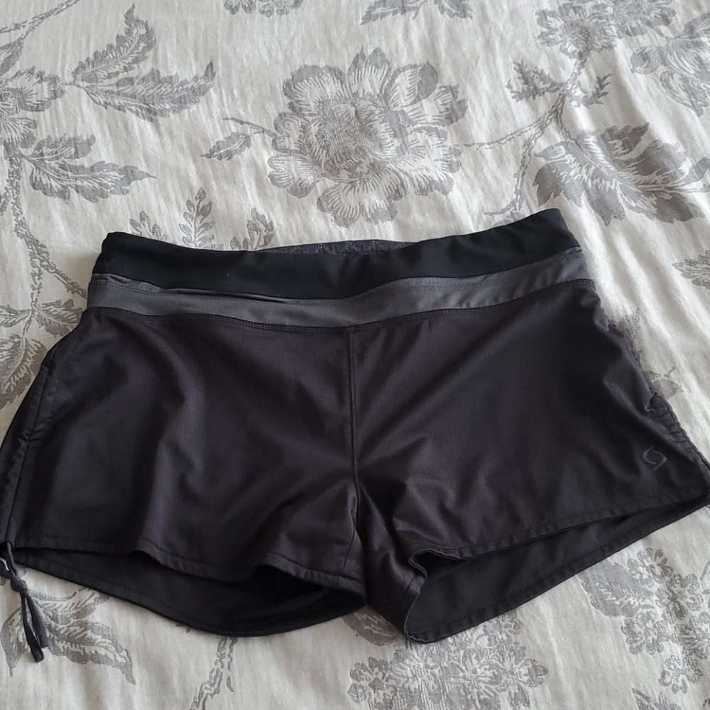 NWOT Moving Comfort Running shorts - size M